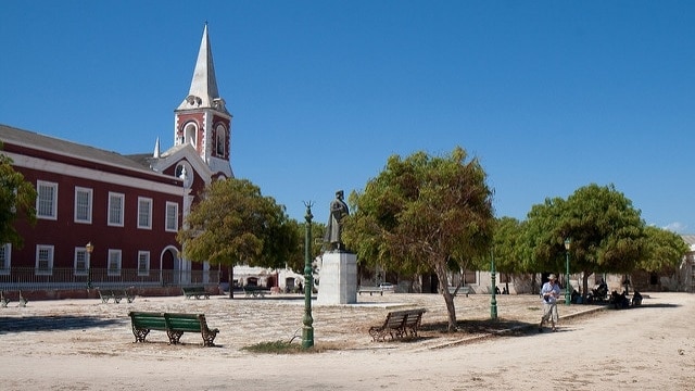 Mosambik Island! Ein portugiesischer Handelszentrum mit historischen Beziehungen zu Japan 