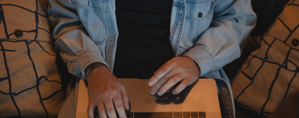 Fernarbeit ohne Risiko: Sicherheitstipps für digitale Nomaden