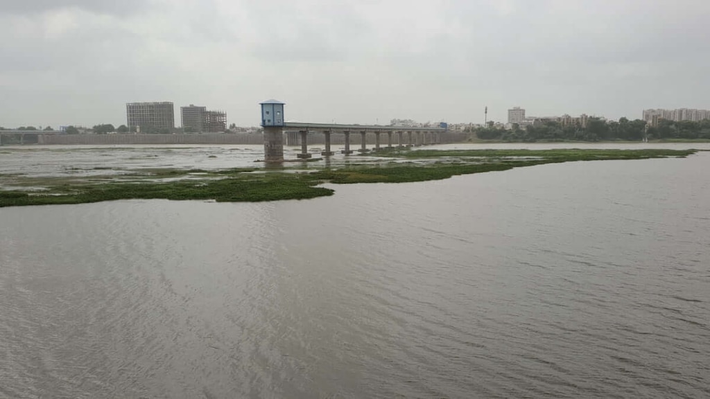 5 Touristenplätze in Surat! Eine Reise, um Tempel entlang des Tapi 