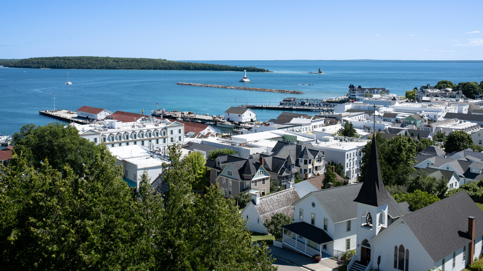 10 fantastische Hotspots in Michigan, die auf Ihrer Wunschliste stehen