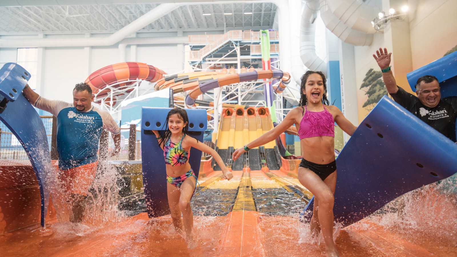 Zwischen Washington DC und Richmond wird 2026 Virginias größter Indoor-Wasserpark eröffnet
