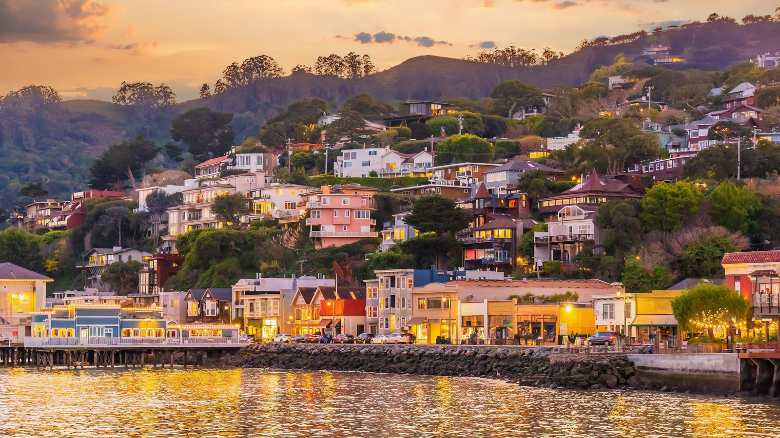 „Kaliforniens italienische Riviera“ ist eine atemberaubende Stadt an der Bucht etwas außerhalb von San Francisco