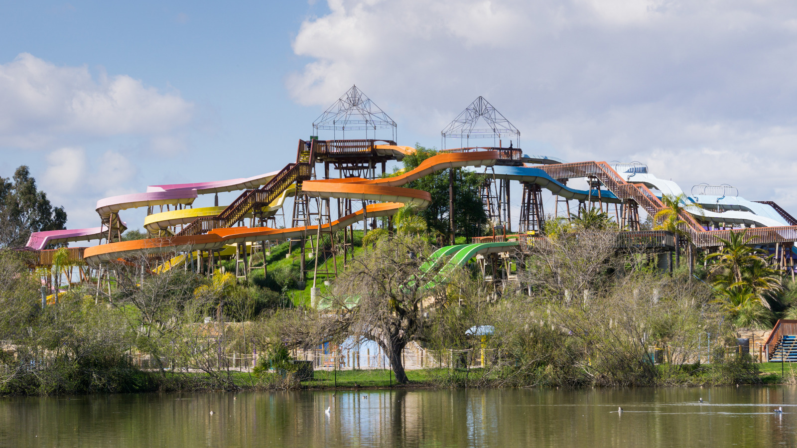 Kaliforniens beliebter Wasserpark in der Bay Area wird auf unbestimmte Zeit geschlossen, könnte aber wieder aufblühen