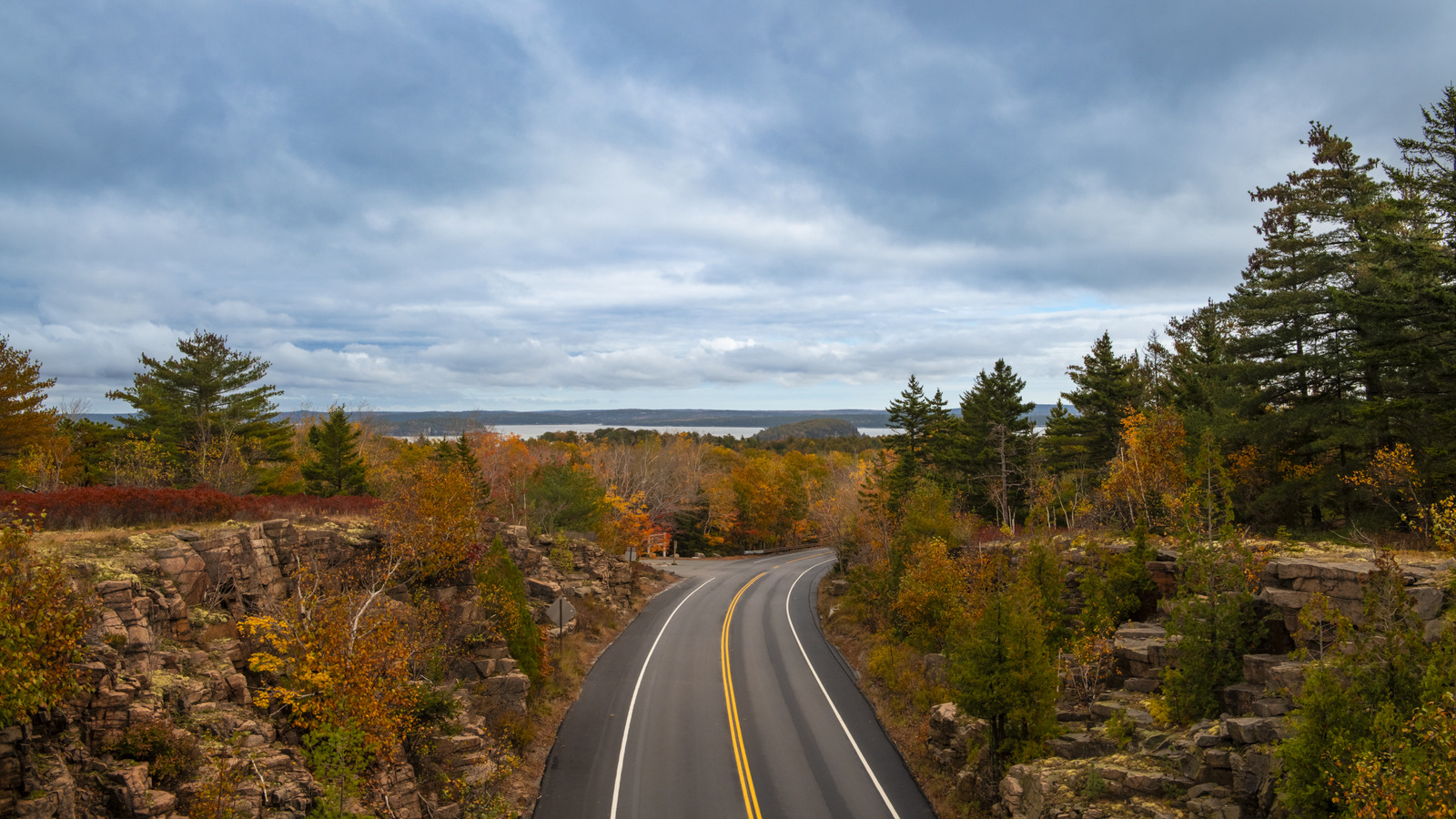 Maines atemberaubender malerischer Nebenweg ist perfekt für einen Roadtrip an der Ostküste