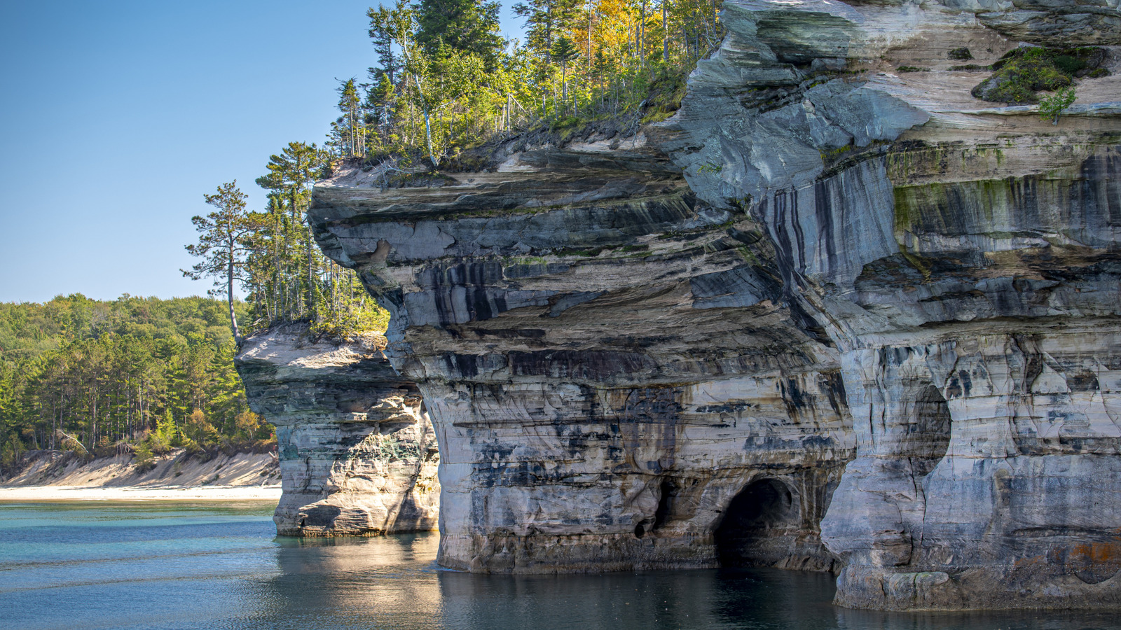 Michigans malerisches National Lakeshore bietet malerische Landschaften und Erholungsmöglichkeiten