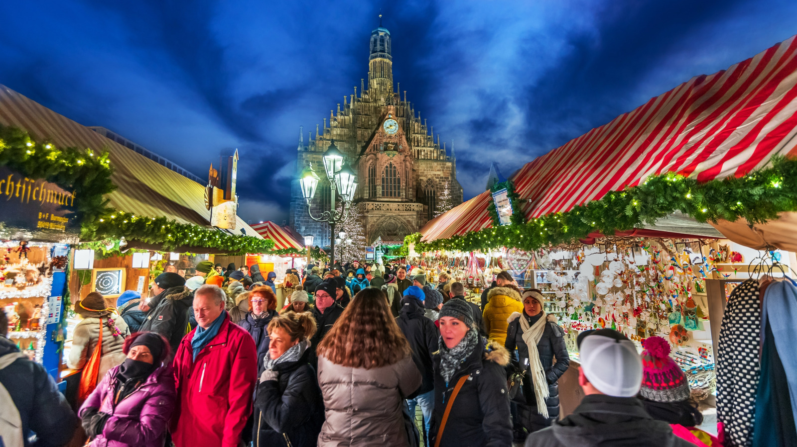 Diese deutsche Stadt ist für ihren spektakulären Weihnachtsmarkt im Freien bekannt