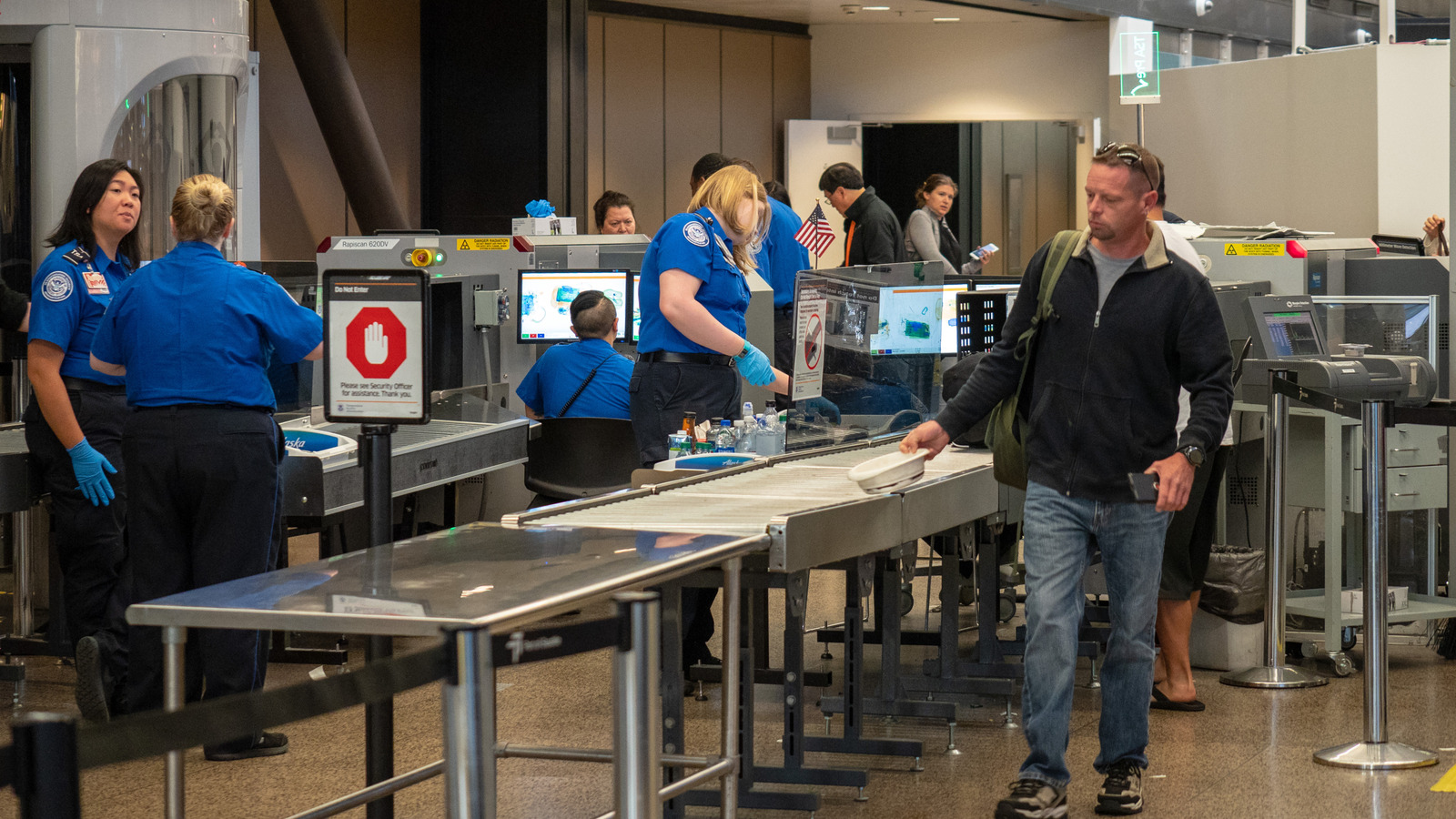 Dieses harmlose Verhalten ist für TSA-Agenten ein großes Warnsignal bei einer Sicherheitskontrolle